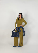 Carica l'immagine nel visualizzatore di Gallery, ESSENTIAL CHIC SET PISTACCHIO
