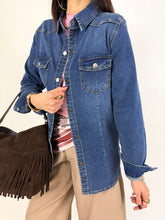 Carica l'immagine nel visualizzatore di Gallery, JEANS SHIRT
