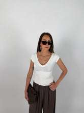 Carica l'immagine nel visualizzatore di Gallery, T-SHIRT DOUBLE NECK BIANCA
