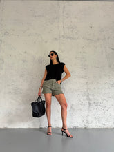 Carica l&#39;immagine nel visualizzatore di Gallery, SHORTS COLOR

