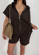 Carica l'immagine nel visualizzatore di Gallery, JUMP HOODIE CHOCO
