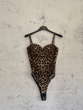 Carica l&#39;immagine nel visualizzatore di Gallery, FORM BODY

