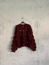 Carica l&#39;immagine nel visualizzatore di Gallery, PULL HOLES BORDEAUX
