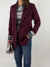 Carica l&#39;immagine nel visualizzatore di Gallery, BLAZER CLASSY BORDEAUX
