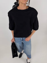 Carica l'immagine nel visualizzatore di Gallery, T-SHIRT OVER SHOL NERA
