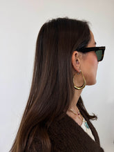 Carica l'immagine nel visualizzatore di Gallery, EARRINGS WAVY DROP GOLD
