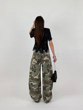 Carica l'immagine nel visualizzatore di Gallery, JEANS CAMOU
