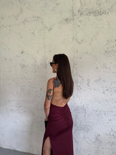 Carica l&#39;immagine nel visualizzatore di Gallery, ABITO HOLE BACK
