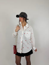Carica l'immagine nel visualizzatore di Gallery, SHIRT RED HEART
