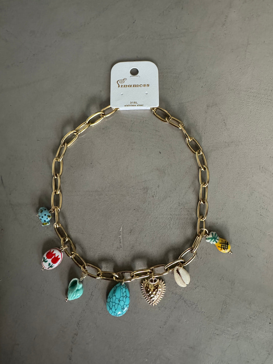 PENDANT NECKLACE