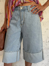 Carica l&#39;immagine nel visualizzatore di Gallery, BERMUDA DENIM REVERSE
