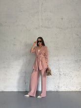 Carica l&#39;immagine nel visualizzatore di Gallery, PASTEL SUIT
