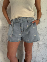 Carica l&#39;immagine nel visualizzatore di Gallery, SHORTS DAISY
