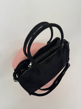 Carica l'immagine nel visualizzatore di Gallery, ROW BAG NERA
