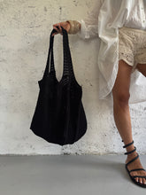 Carica l&#39;immagine nel visualizzatore di Gallery, MACRAMÈ BAG
