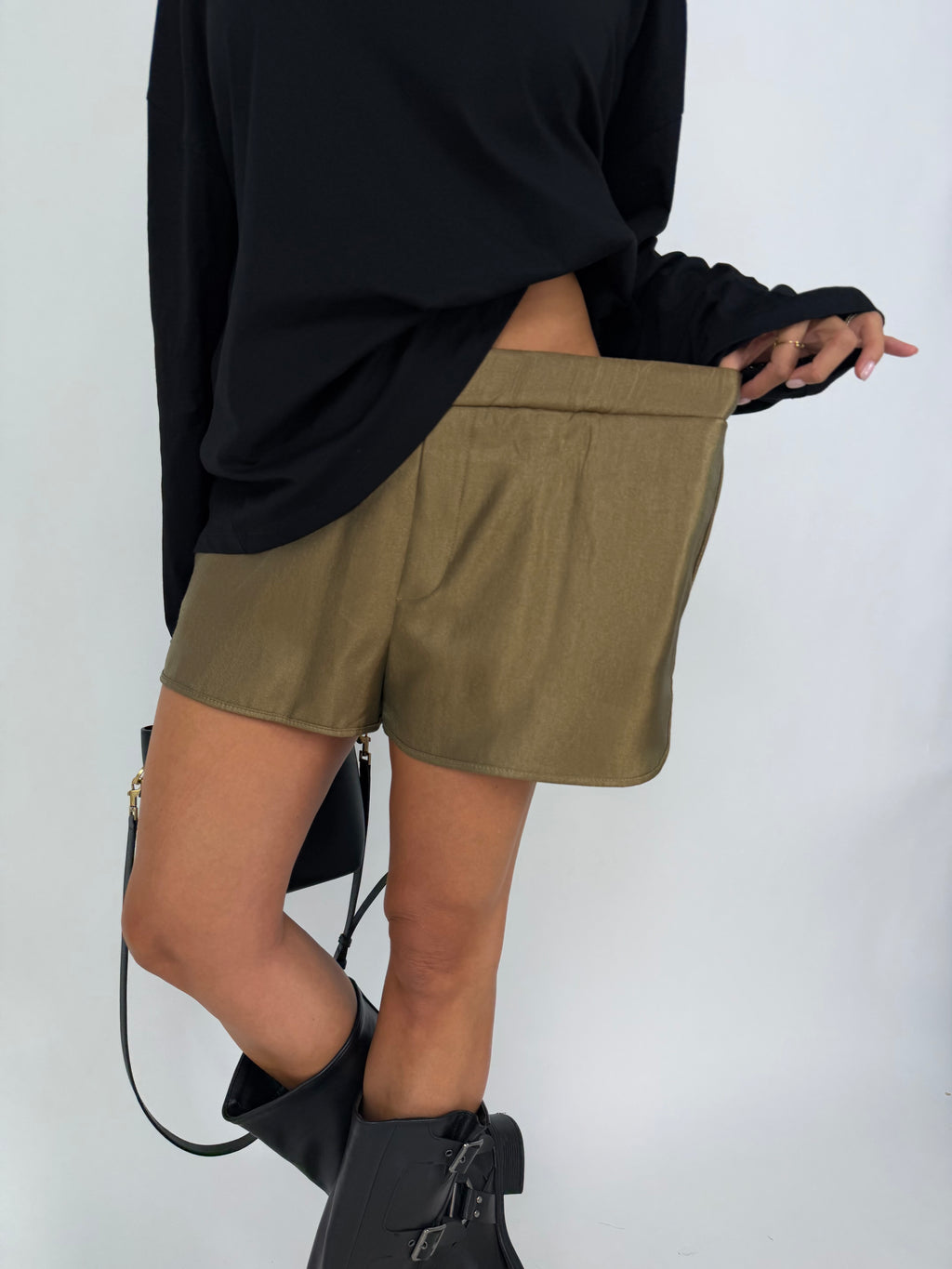SHORTS BOX GOLD