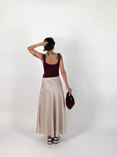 Carica l'immagine nel visualizzatore di Gallery, GONNA EVA AVORIO

