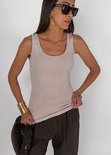 Carica l'immagine nel visualizzatore di Gallery, TANKTOP VINTAGE ROSA ANTICO
