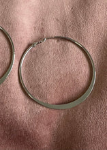 Carica l&#39;immagine nel visualizzatore di Gallery, ORECCHINI CIRCLE FLAT
