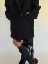 Carica l&#39;immagine nel visualizzatore di Gallery, COAT CURLY NERO
