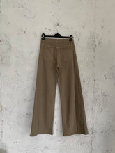 Carica l&#39;immagine nel visualizzatore di Gallery, SAND DENIM
