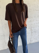 Carica l&#39;immagine nel visualizzatore di Gallery, T-SHIRT SHOULDER AUTUMN CHOCO
