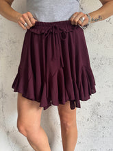 Carica l&#39;immagine nel visualizzatore di Gallery, FLUFFY SKIRTYPANTS
