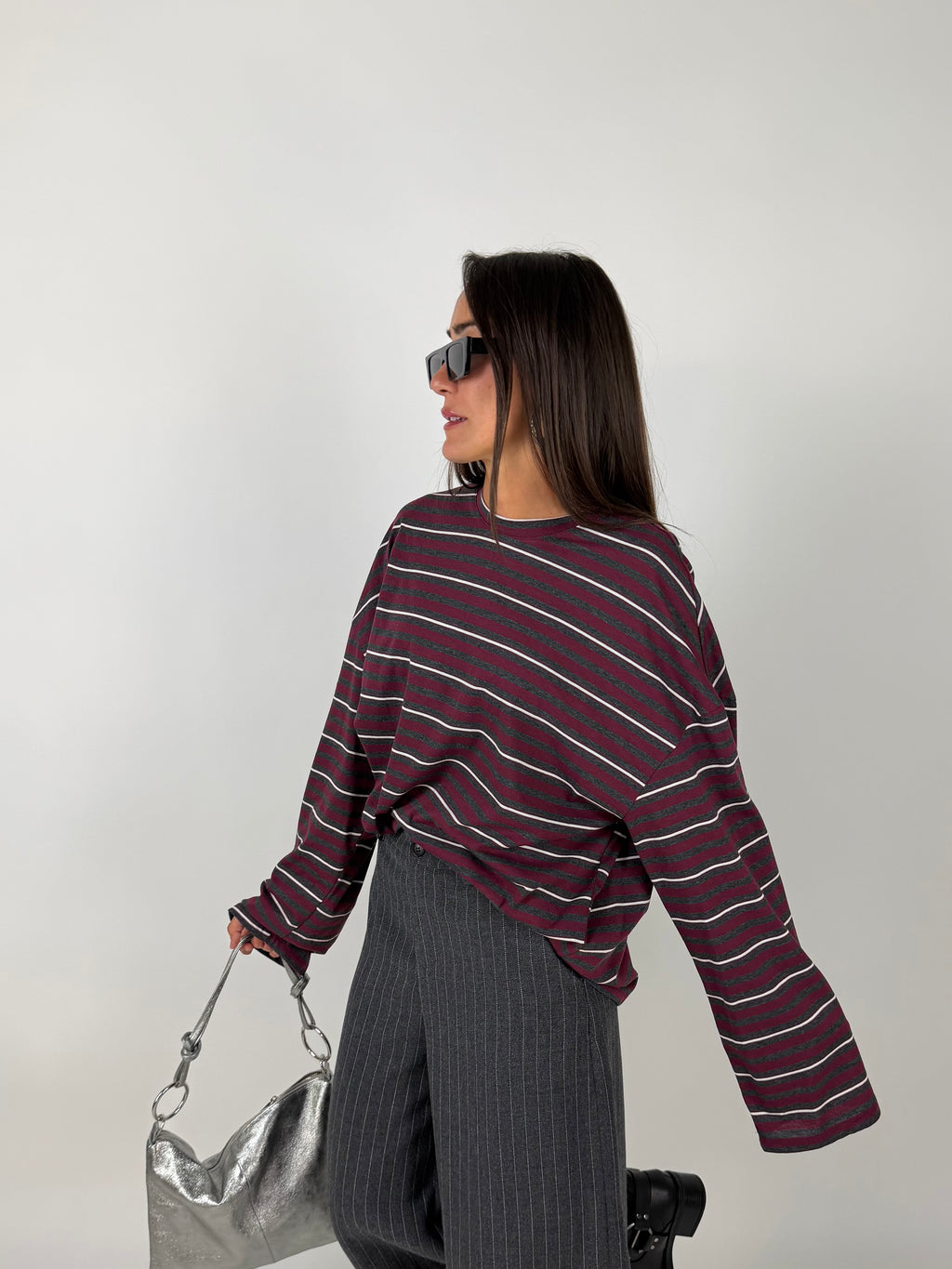 T-SHIRT OVERLINE