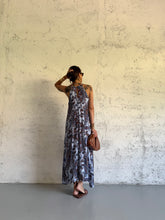 Carica l&#39;immagine nel visualizzatore di Gallery, DRESS BLU PAISLEY
