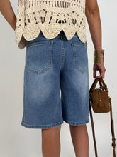 Carica l'immagine nel visualizzatore di Gallery, BERMUDA DENIM
