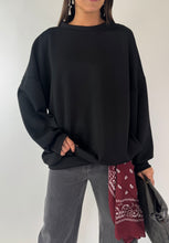 Carica l&#39;immagine nel visualizzatore di Gallery, FELPA HOLE NERA
