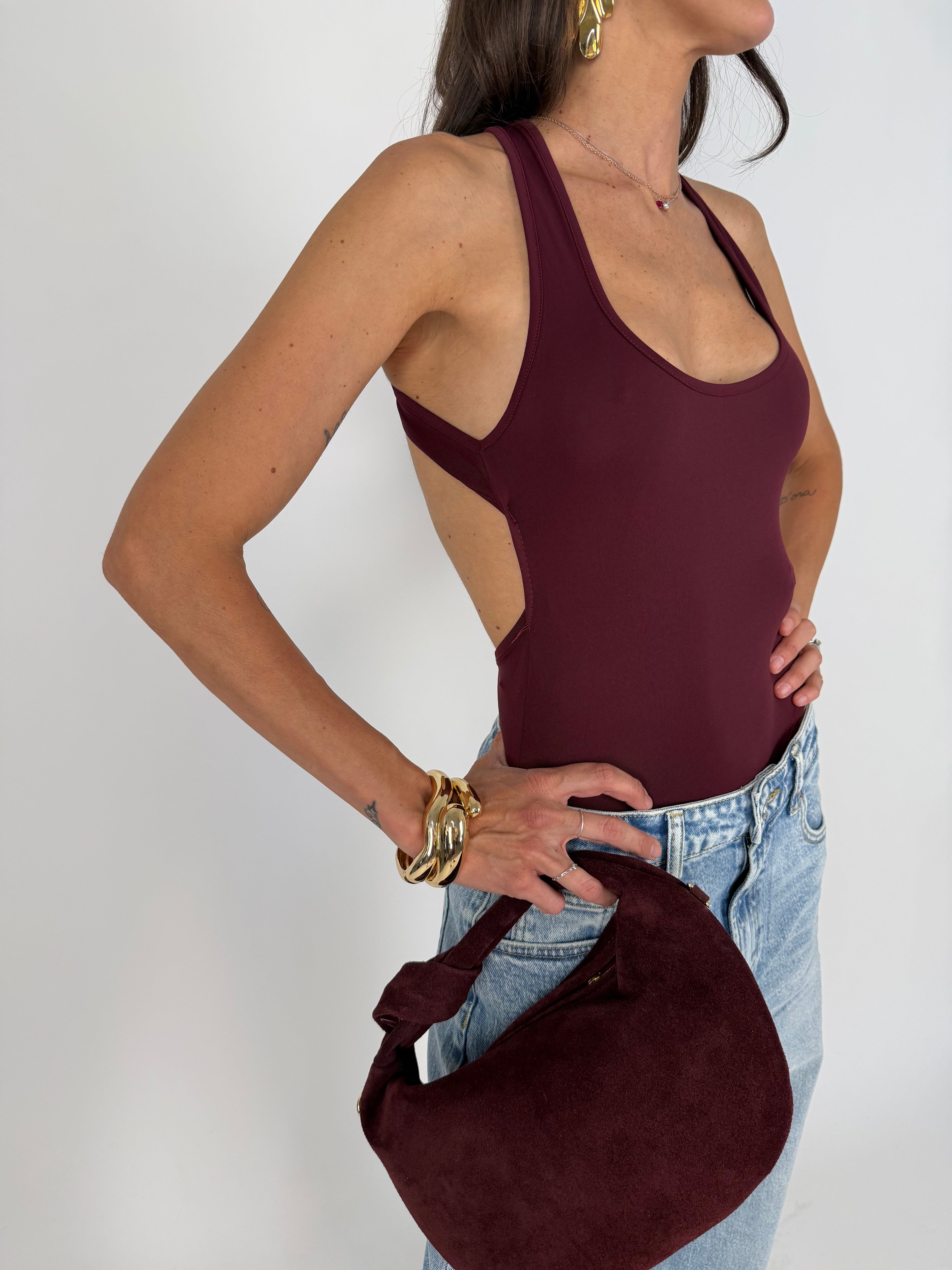 BODY CROSS BACK WINE