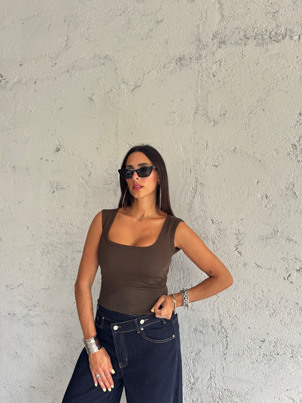 TOP SQUARE CACHI