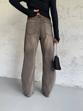 Carica l&#39;immagine nel visualizzatore di Gallery, JEANS JEWELS
