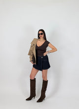 Carica l'immagine nel visualizzatore di Gallery, T-SHIRT DOUBLE NECK CHOCO
