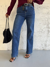 Carica l&#39;immagine nel visualizzatore di Gallery, JEANS REGULAR BELT

