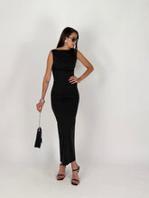 Carica l'immagine nel visualizzatore di Gallery, HOLE BACK DRESS
