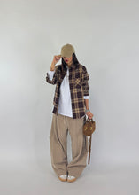 Carica l&#39;immagine nel visualizzatore di Gallery, T-SHIRT SHOL BIANCA
