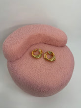 Carica l'immagine nel visualizzatore di Gallery, ORECCHINI GOLD DESIGN
