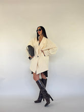 Carica l&#39;immagine nel visualizzatore di Gallery, COAT CURLY PANNA
