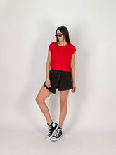 Carica l'immagine nel visualizzatore di Gallery, T-SHIRT SQUARE ROSSO
