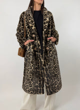 Carica l'immagine nel visualizzatore di Gallery, ECOFUR MACU
