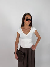 Carica l'immagine nel visualizzatore di Gallery, T-SHIRT DOUBLE NECK BIANCA
