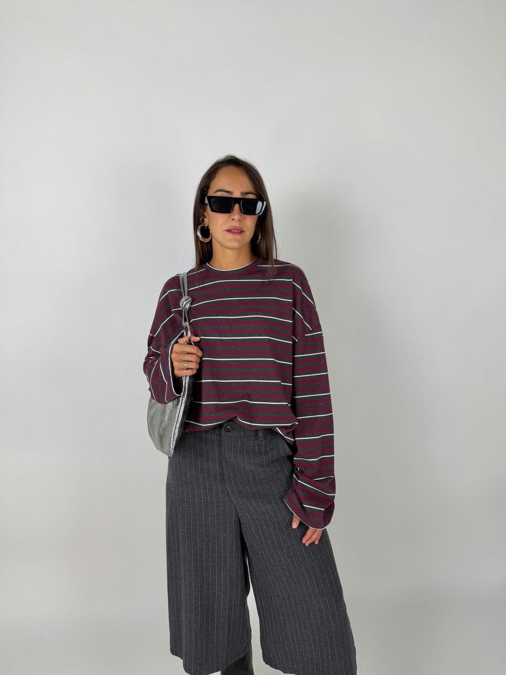 T-SHIRT OVERLINE