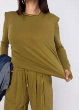 Carica l'immagine nel visualizzatore di Gallery, ESSENTIAL CHIC SET PISTACCHIO
