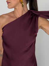 Carica l'immagine nel visualizzatore di Gallery, ABITO SATIN WINE
