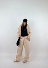 Carica l&#39;immagine nel visualizzatore di Gallery, TUTA GLOBE CREMA
