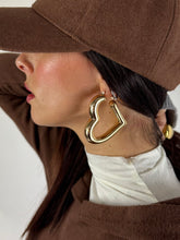 Carica l'immagine nel visualizzatore di Gallery, ORECCHINO GOLD HEART
