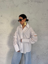 Carica l&#39;immagine nel visualizzatore di Gallery, cut shirt
