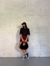 Carica l&#39;immagine nel visualizzatore di Gallery, SKIRTY PANTS BORDEAUX
